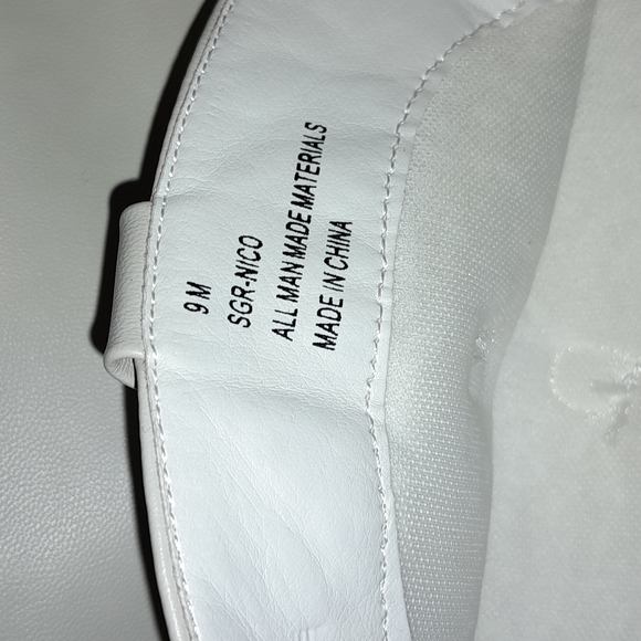 🌺IVORY COLORED Boots - Picture 3 of 5